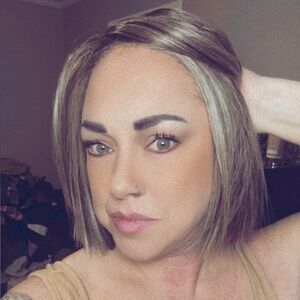 Stylish Platinum Blonde Brown Wig Luxe